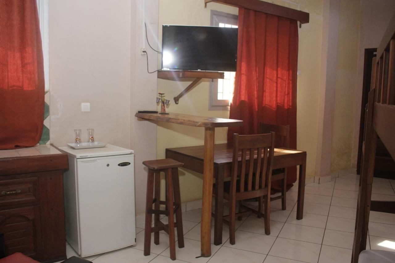 Central Hotel Antsiranana Zimmer foto